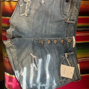 Women’s KanCan shorts